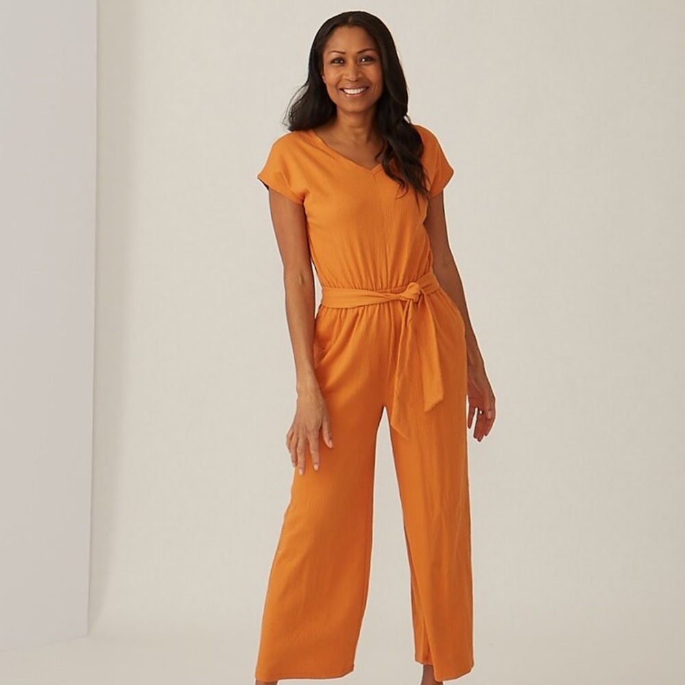 Cuddl Duds Crinkle Jersey V-Neck Jumpsuit – Golden Ochre ✨🧡